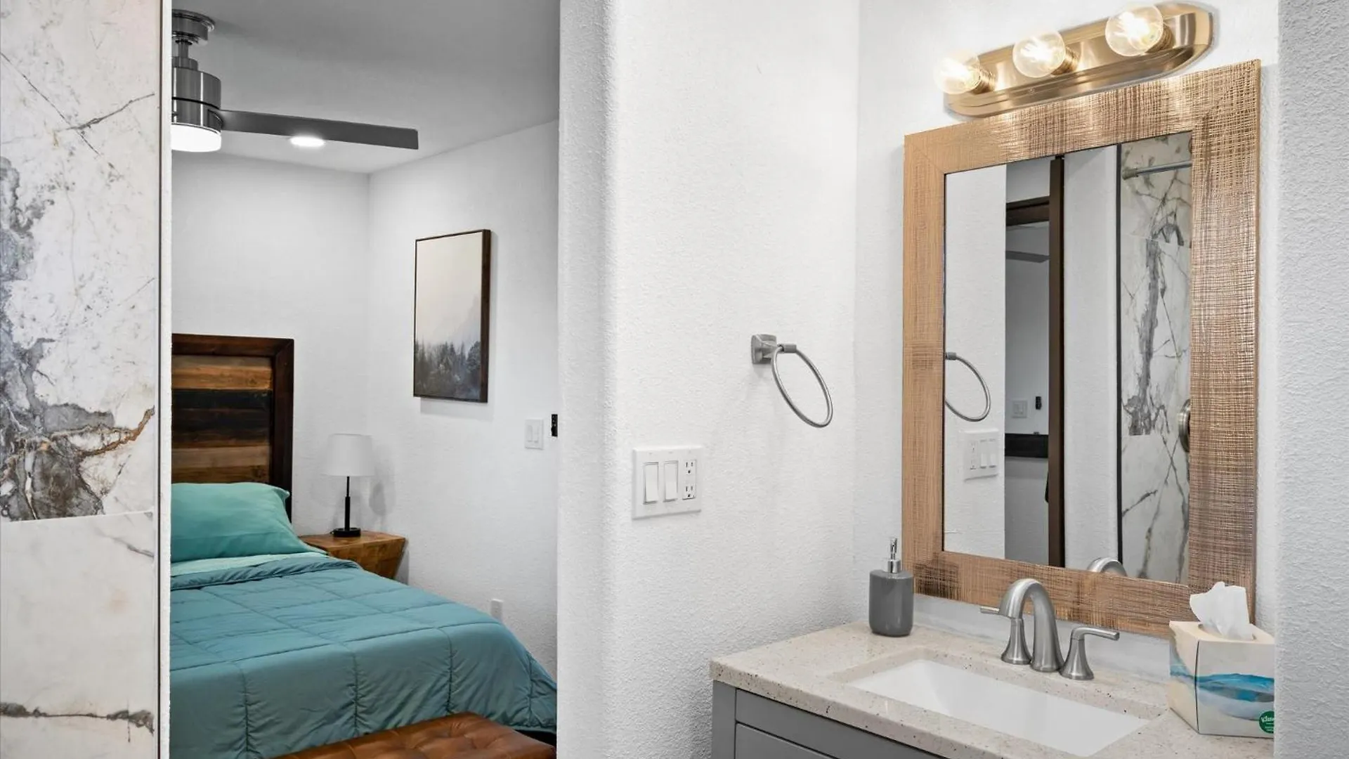 Chelsea Place Phoenix Apartment